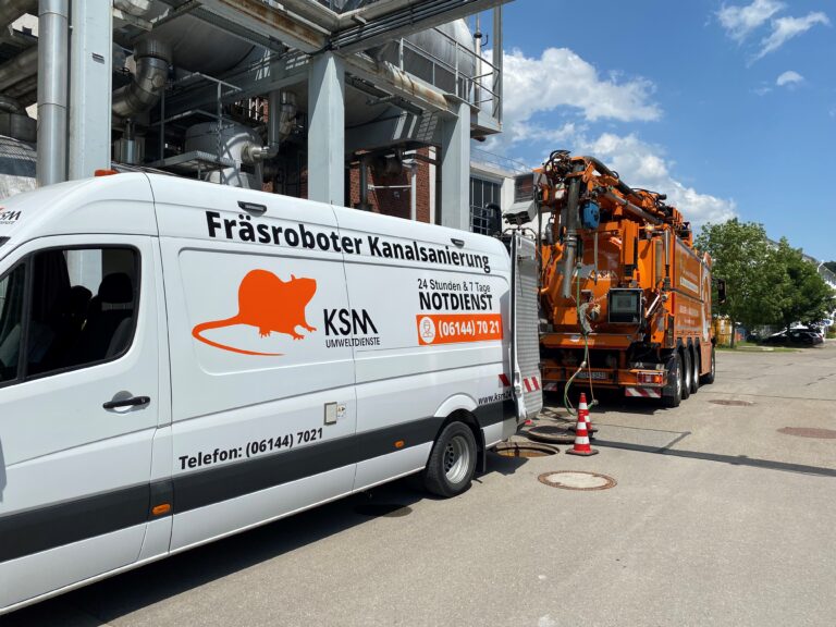 Fraesroboteranlage-und-Spueler-Industrie